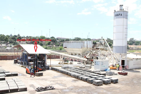 Mozambique-Zenith 844 Paver Block Machine