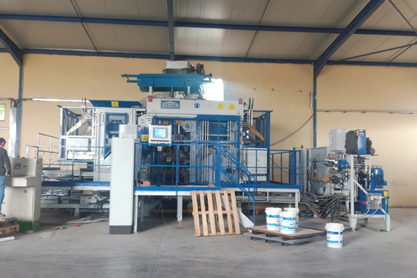 Tunisia_Zenith 844 Paving Block Machine